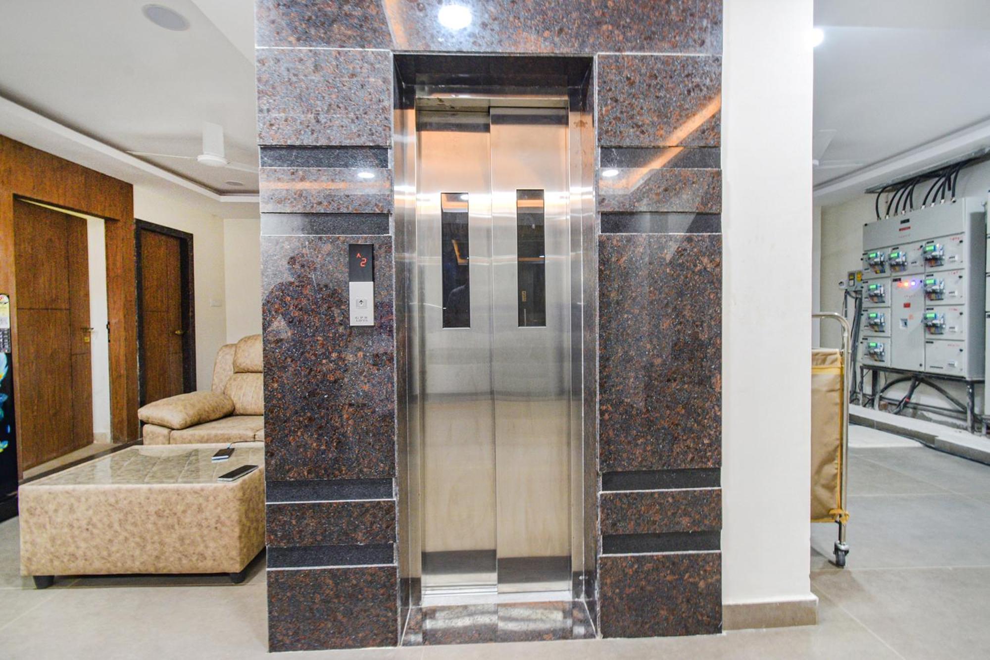 Fabhotel Seri - Nr Kims Hospital, Gachibowli Hyderabad Eksteriør bilde